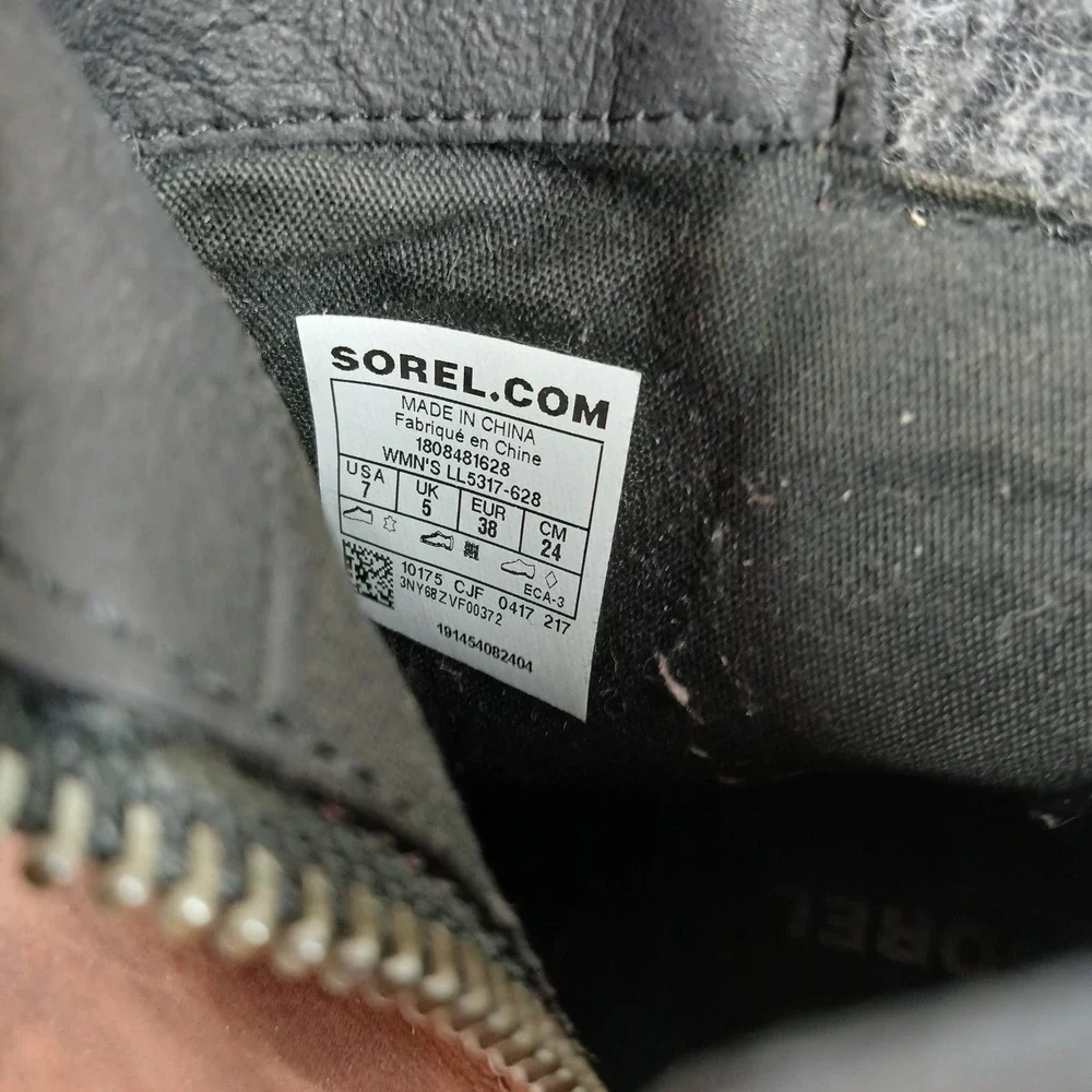 Sorel Boots Women 7 Red Leather Strap Buckle Ankle Lug Sole Outdoorsy